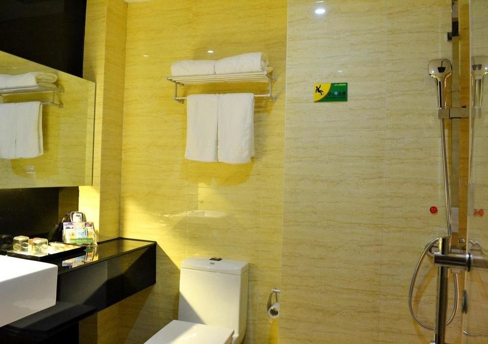 Bella Ingenious Hotel Дун'їн Екстер'єр фото