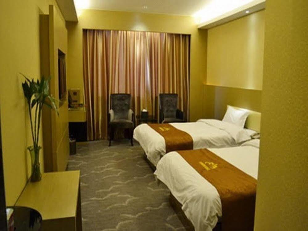 Bella Ingenious Hotel Дун'їн Екстер'єр фото