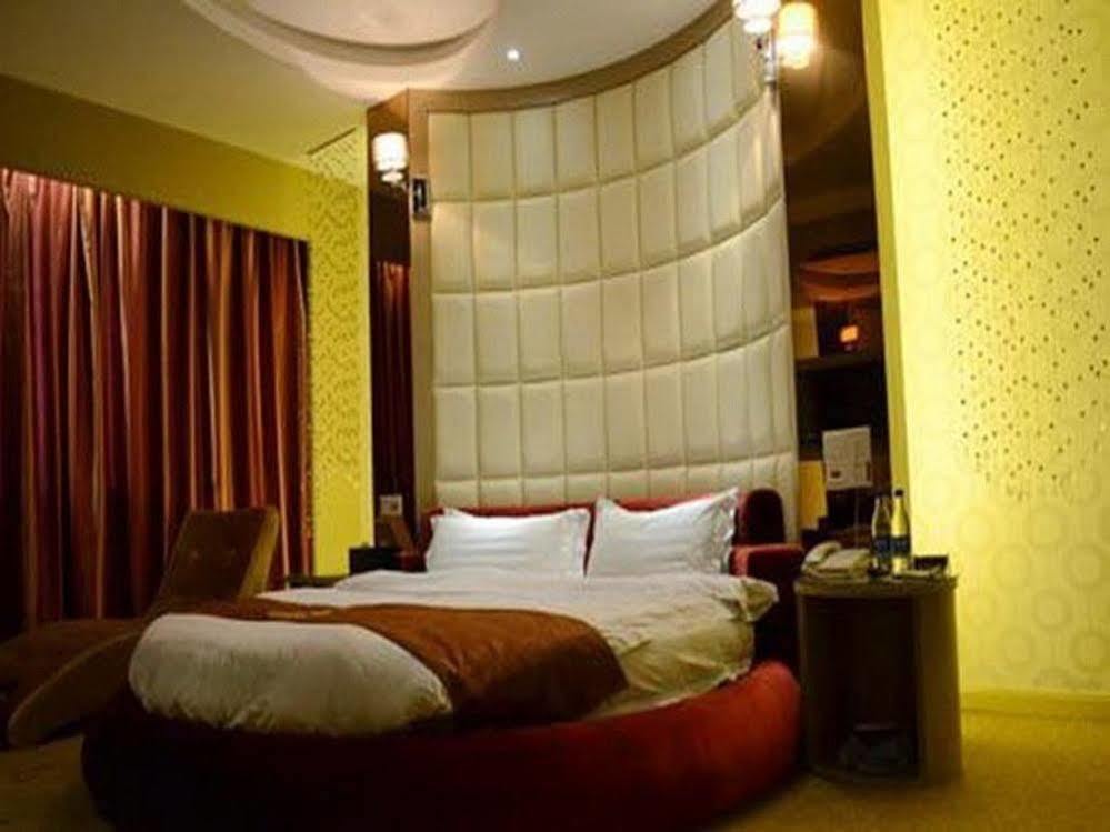 Bella Ingenious Hotel Дун'їн Екстер'єр фото