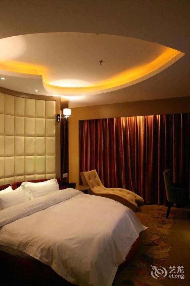 Bella Ingenious Hotel Дун'їн Екстер'єр фото
