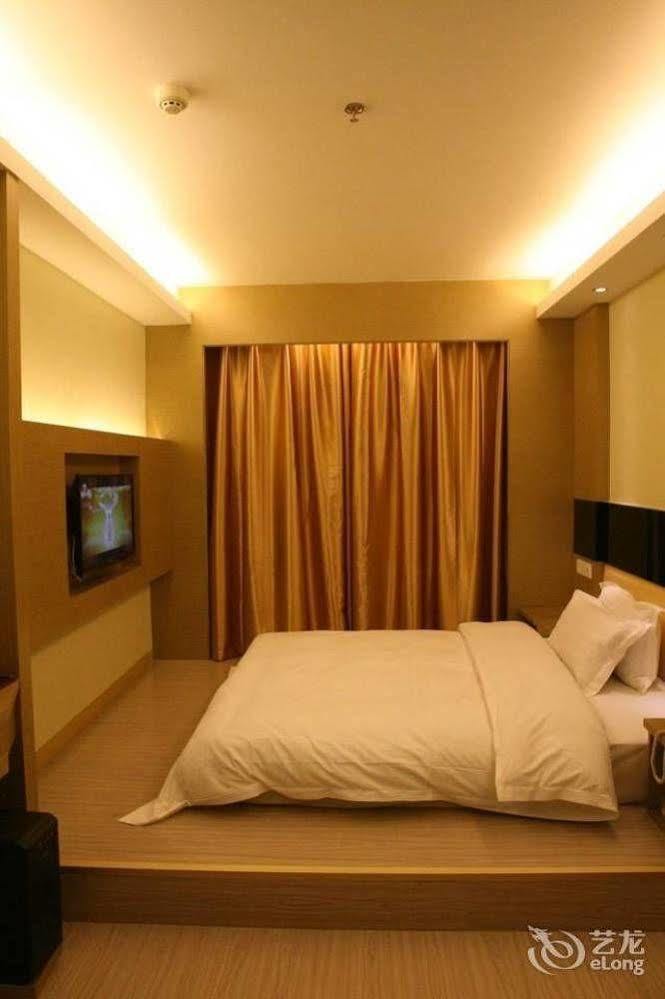 Bella Ingenious Hotel Дун'їн Екстер'єр фото