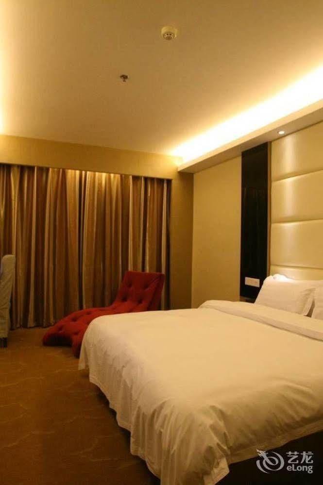 Bella Ingenious Hotel Дун'їн Екстер'єр фото