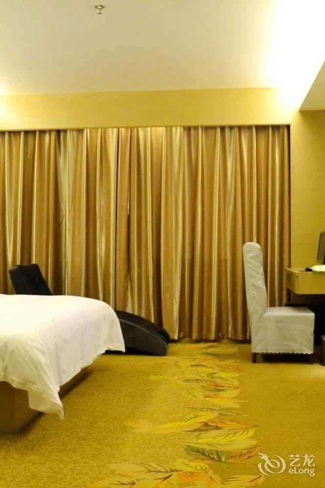 Bella Ingenious Hotel Дун'їн Екстер'єр фото