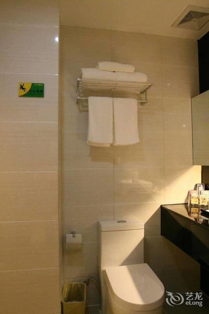 Bella Ingenious Hotel Дун'їн Екстер'єр фото